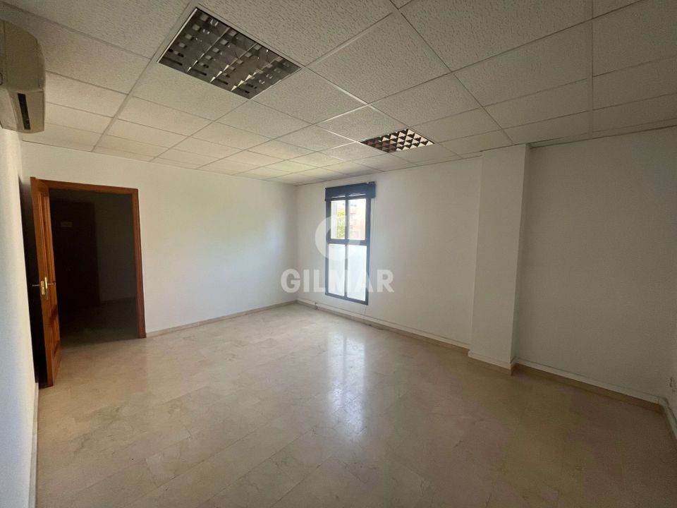 Erhvervsejendom i Sevilla, Sevilla - foto 3