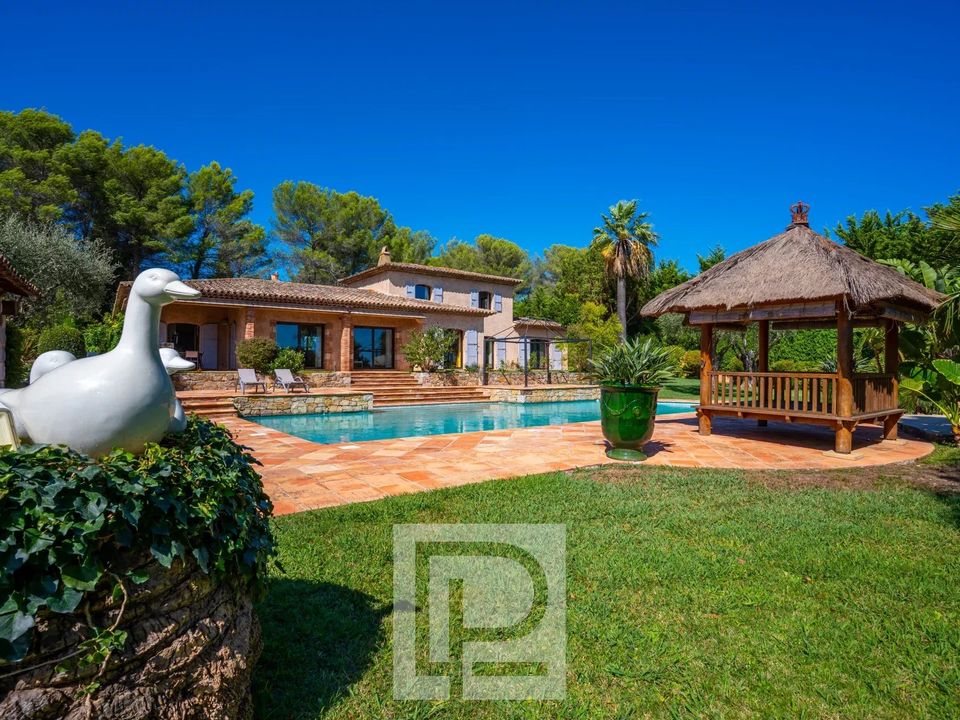 Villa i Mouans-Sartoux, Alpes-Maritimes - foto 1