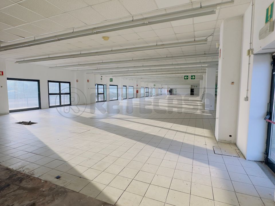 Erhvervsejendom i Pozzuolo del Friuli, Udine - foto 3