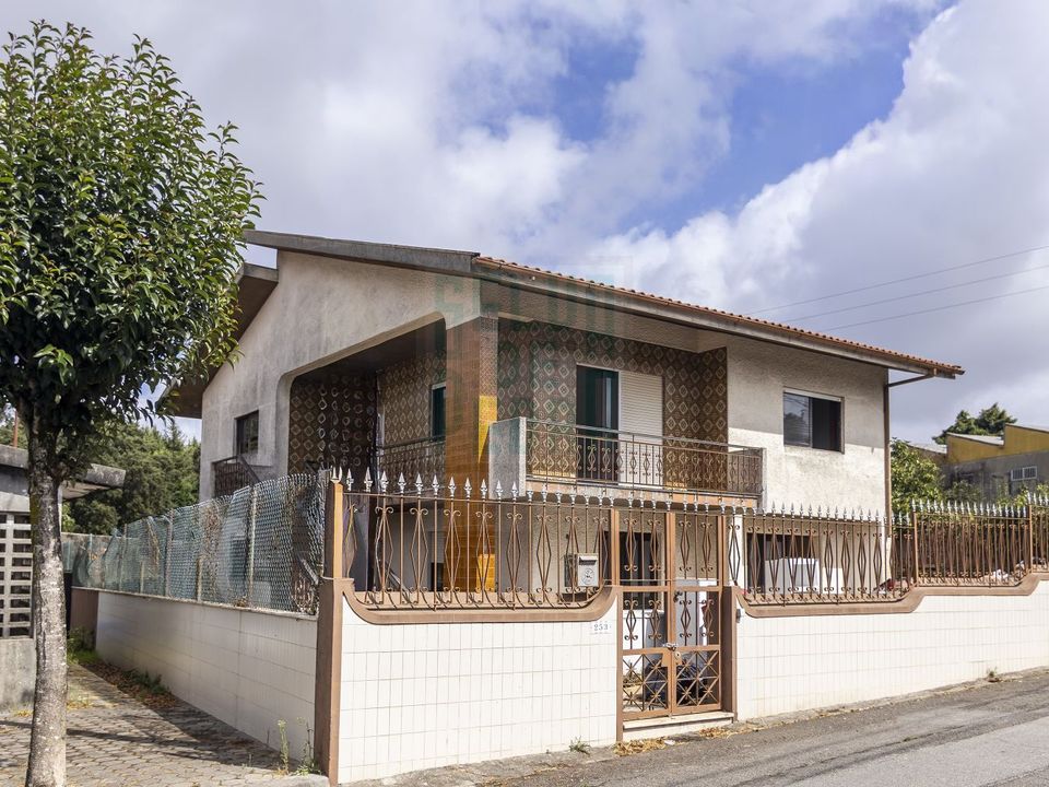 Villa i Santa Maria da Feira, Aveiro - foto 1
