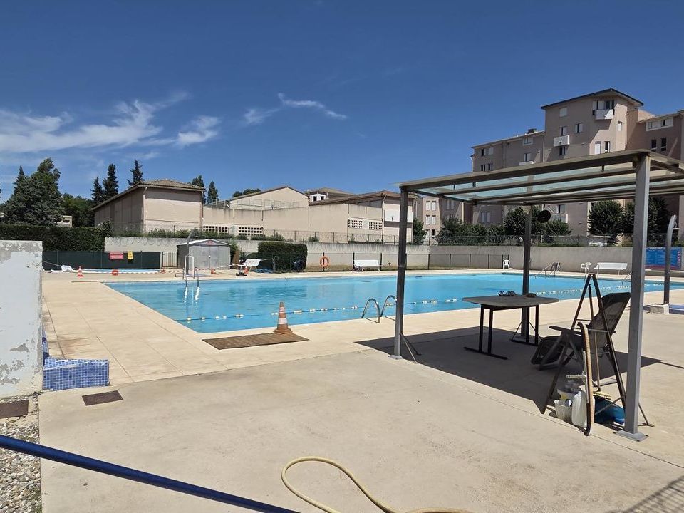 Lejlighed i Aubagne en Provence, Bouches-du-Rhone - foto 2
