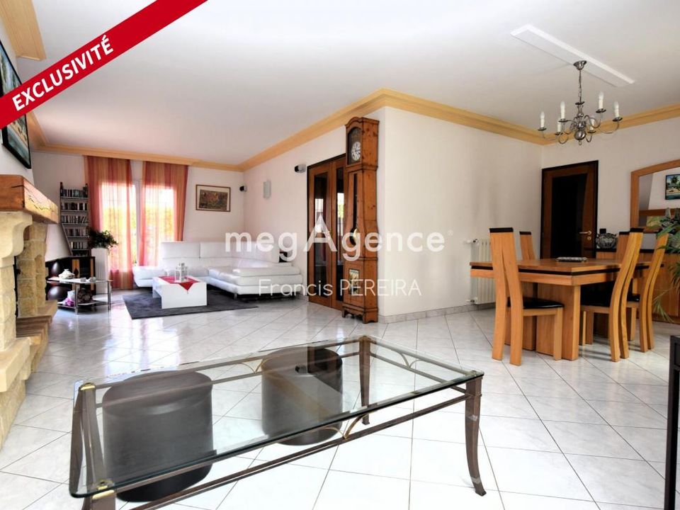 Villa i Les Alluets-le-Roi, Yvelines - bilde 4