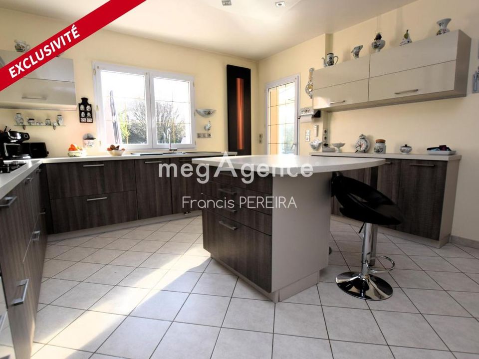 Villa i Les Alluets-le-Roi, Yvelines - bilde 5