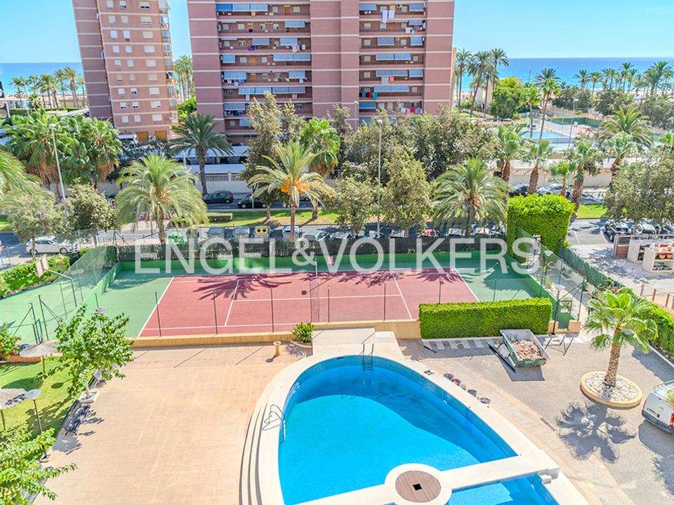 Lejlighed i Alicante, Alicante - foto 4