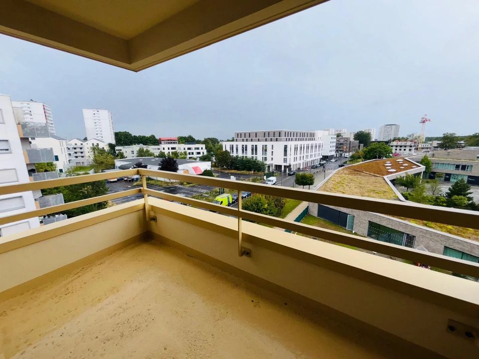 Lejlighed i Clichy-sous-Bois, Seine-Saint-Denis - foto 1