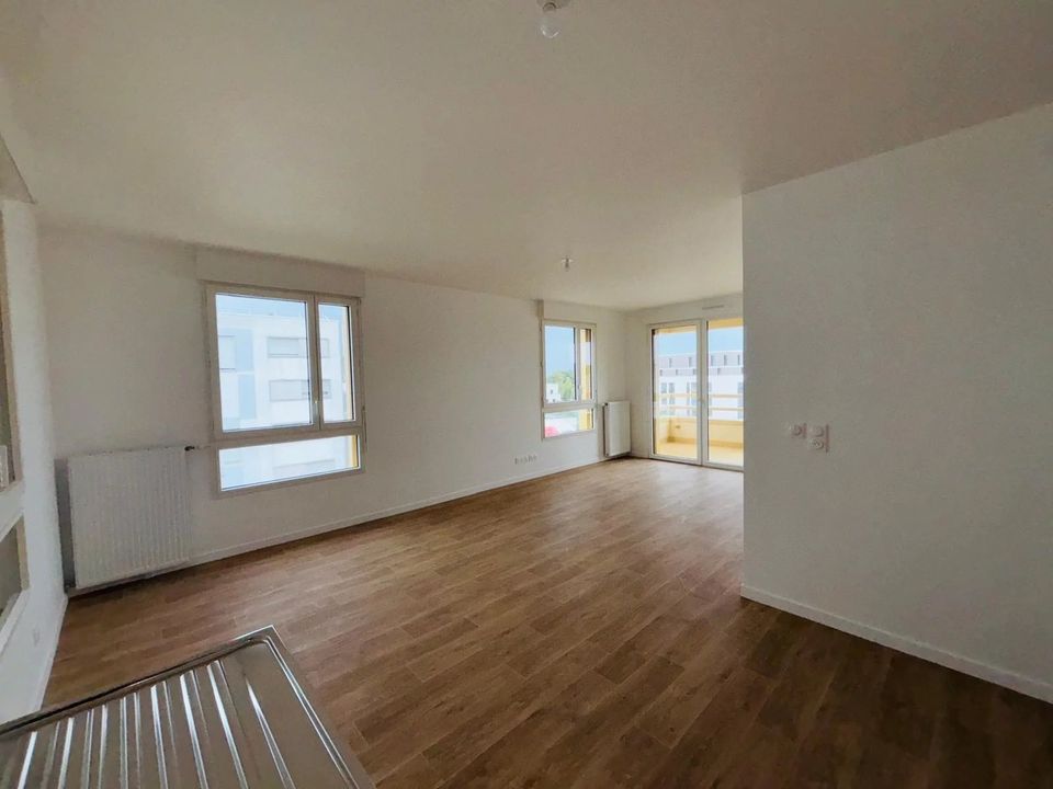 Lejlighed i Clichy-sous-Bois, Seine-Saint-Denis - foto 3