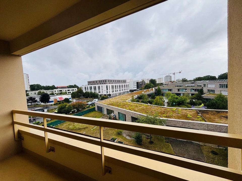 Lejlighed i Clichy-sous-Bois, Seine-Saint-Denis - foto 1