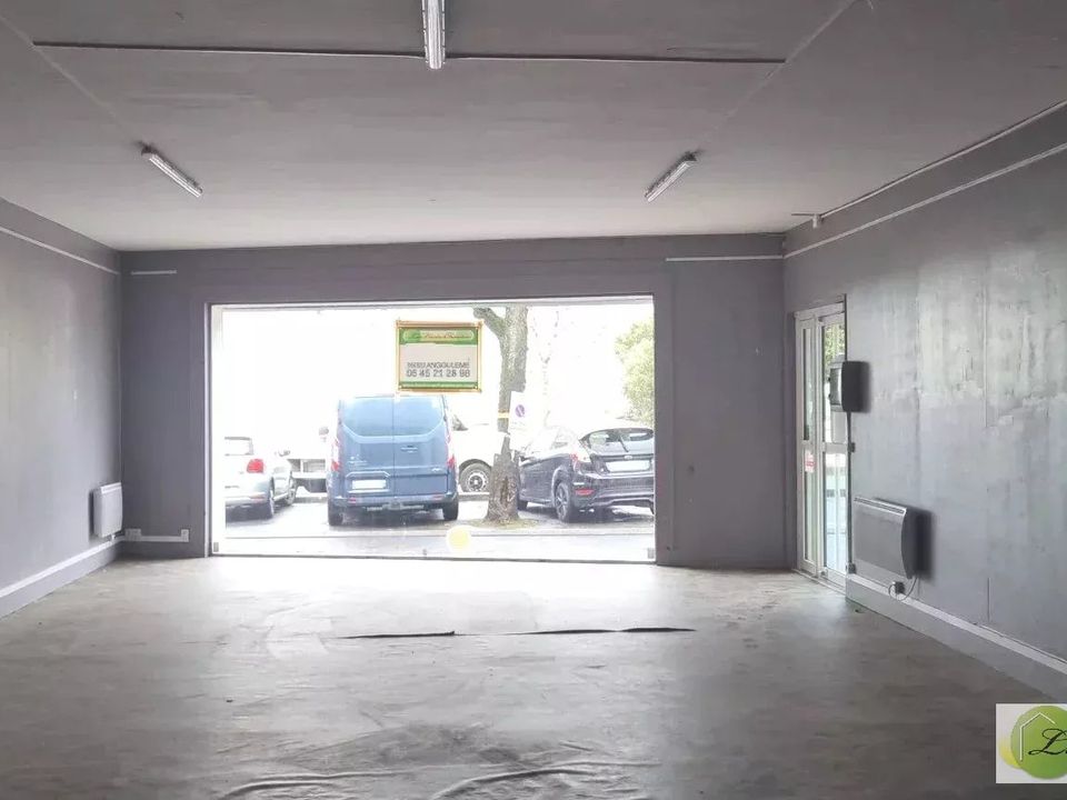 Erhvervsejendom i Angouleme, Charente - foto 2