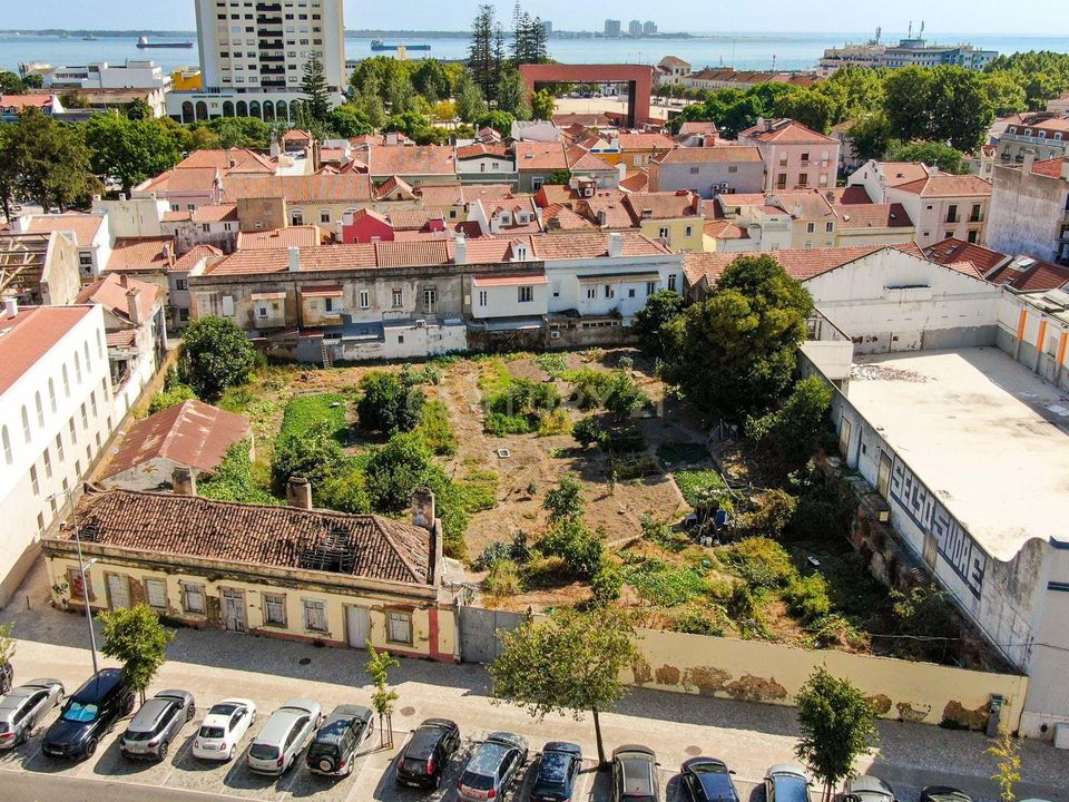 Helårsgrund i Setubal, Setubal - foto 1