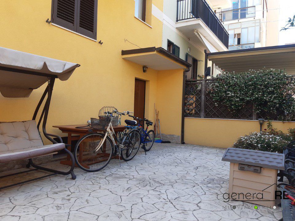 Villa i Pescara, Pescara - foto 1