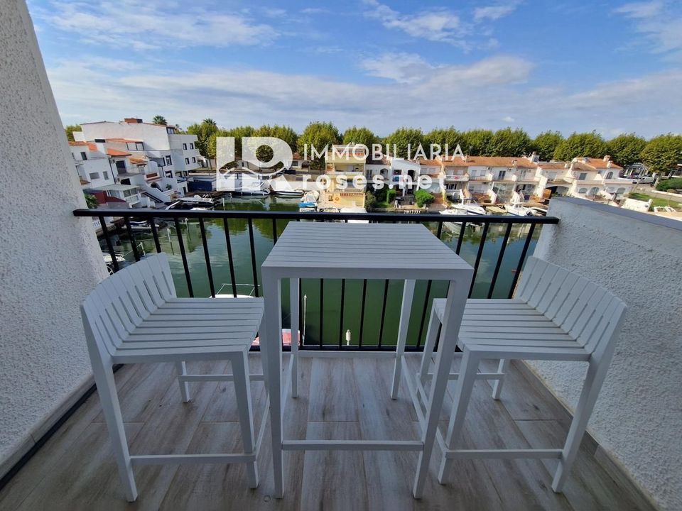 Lejlighed i Empuriabrava, Gerona - foto 4