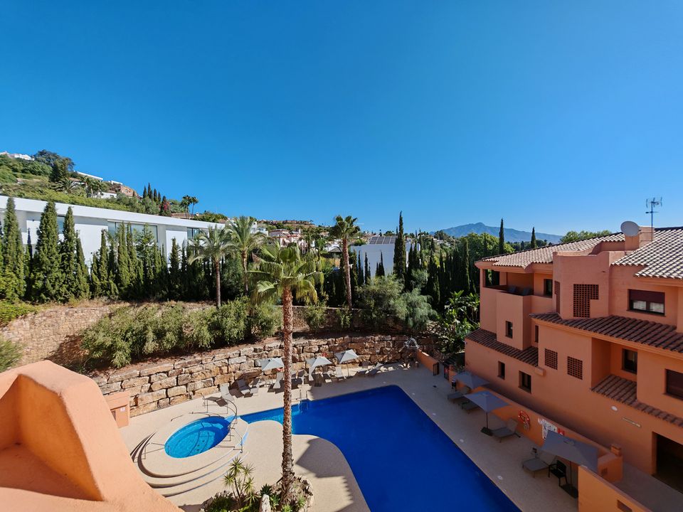 Lejlighed i Benahavis, Malaga - foto 1