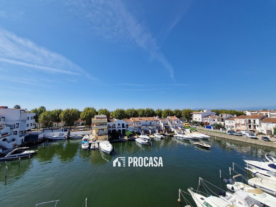 Lejlighed i Empuriabrava, Gerona - foto 5