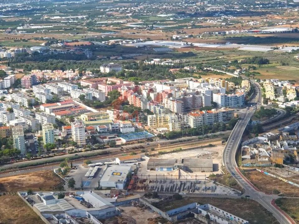 Helårsgrund i Faro, Faro - foto 1