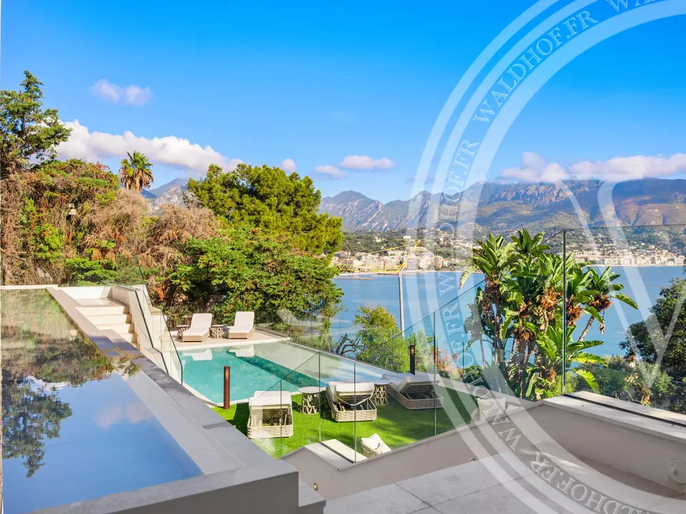 Вилла в Roquebrune-Cap-Martin, Alpes-Maritimes - фотография 2