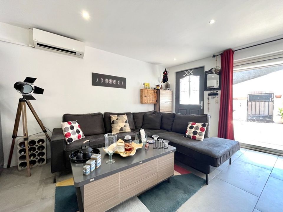 Landsbyhus i Saint-Laurent-d'Aigouze, Gard - foto 4
