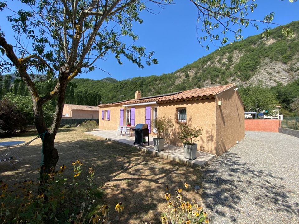 Villa i Digne-les-Bains, Alpes-de-Haute-Provence - bilde 2