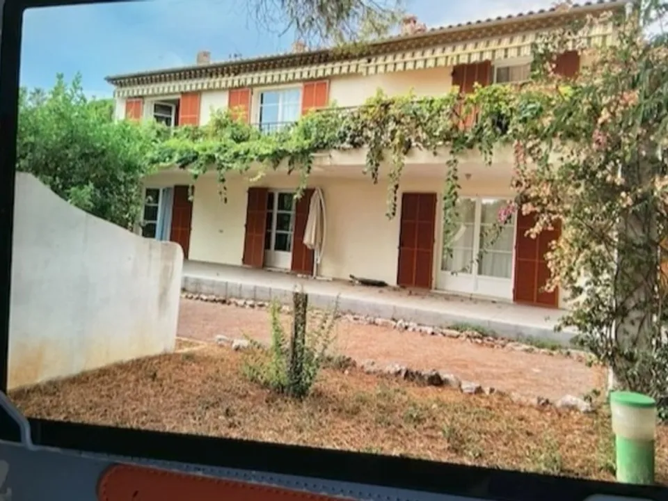 Villa i Cagnes-sur-Mer, Alpes-Maritimes - bilde 1