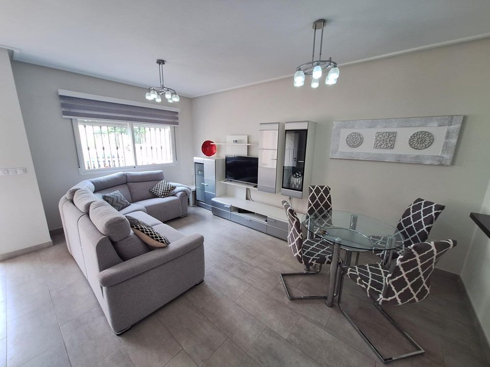Bungalow in Orihuela Costa, Alicante - photo 2