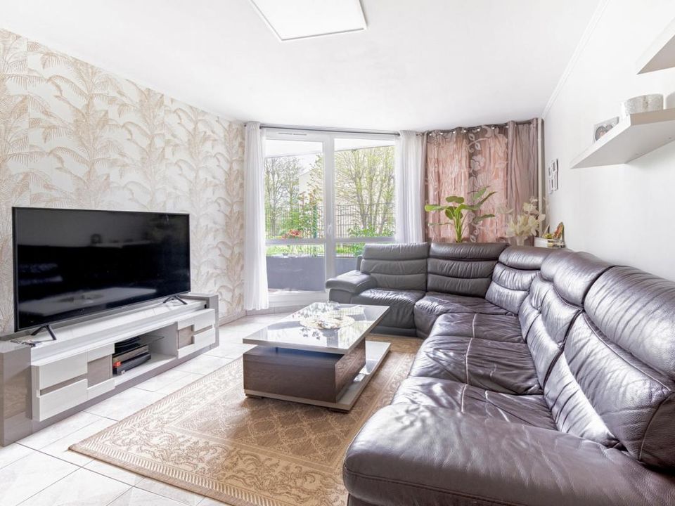Lejlighed i Sarcelles, Val-d'Oise - foto 1