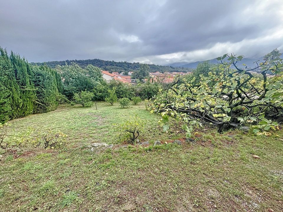 Helårsgrund i Montesquieu-des-Alberes, Pyrenees-Orientales - foto 1