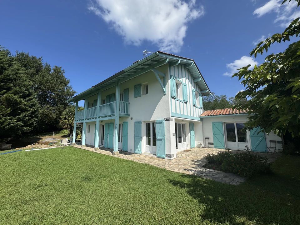 Villa i Urrugne, Pyrenees-Atlantiques - foto 1