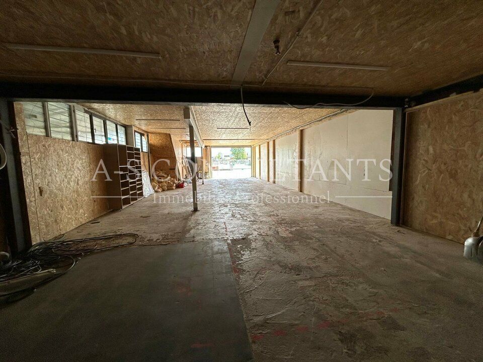 L'establiment comercial a Porte-de-Savoie, Savoie - foto 3