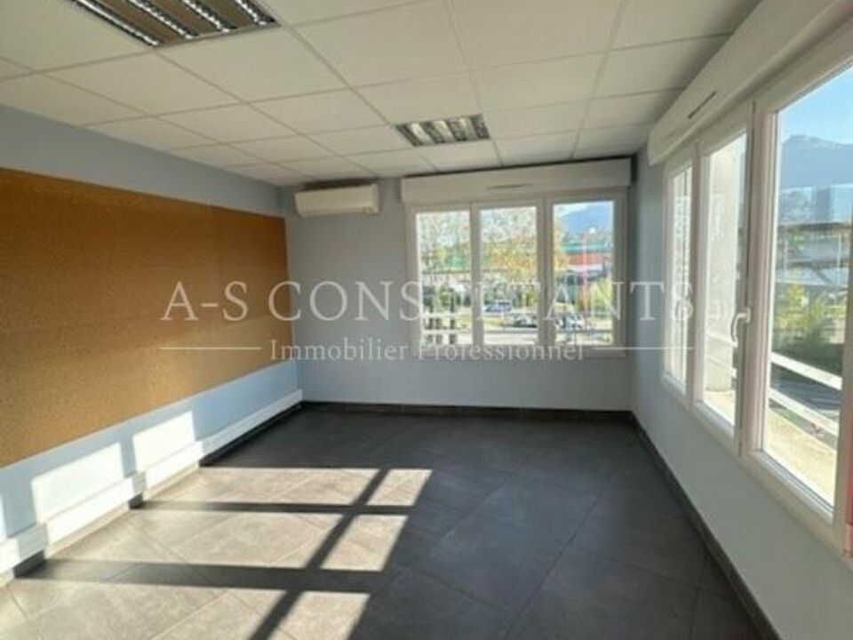 Erhvervsejendom i Chambéry, Savoie - foto 5