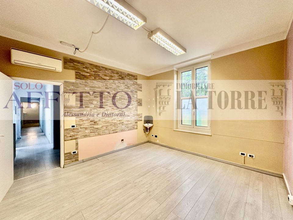 Erhvervsejendom i Alessandria, Alessandria - foto 2