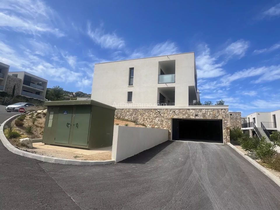 гараж в Calvi, Haute-Corse - фотография 2