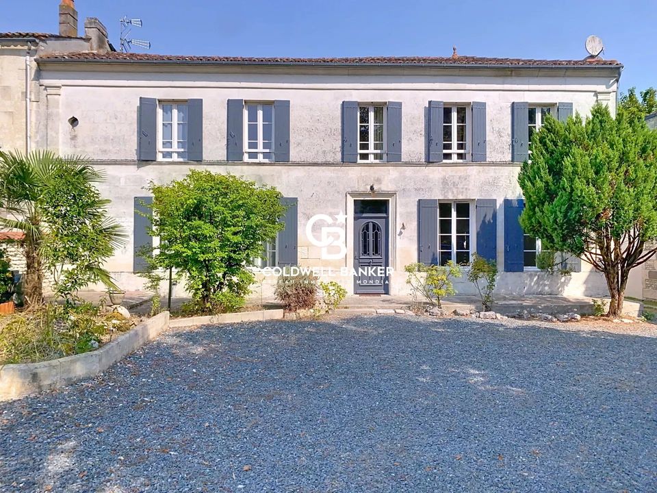 Villa a Colombiers, Charente-Maritime - foto 1