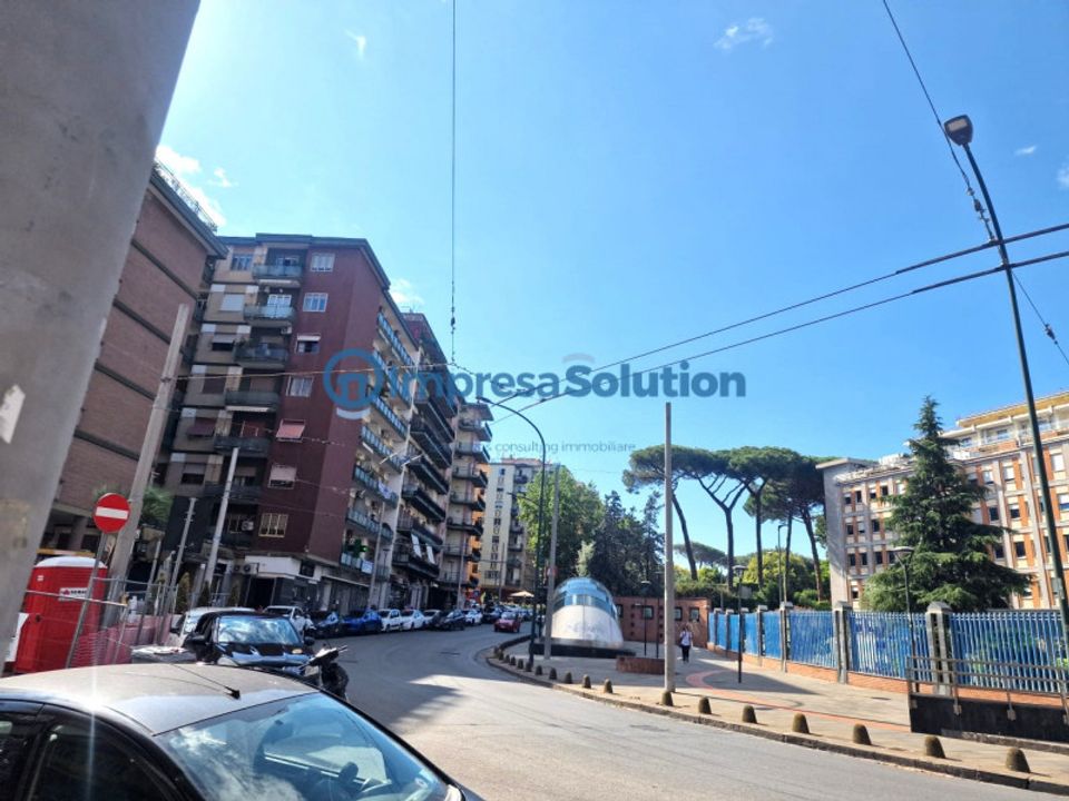 Erhvervsejendom i Naples, Naples - foto 3