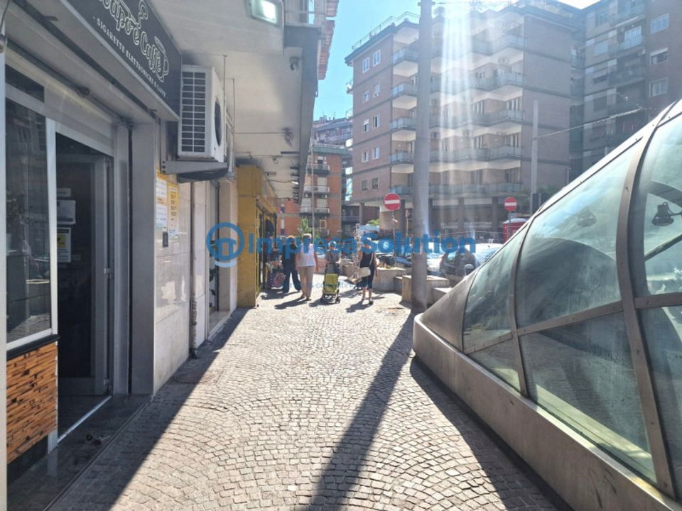 Erhvervsejendom i Naples, Naples - foto 4
