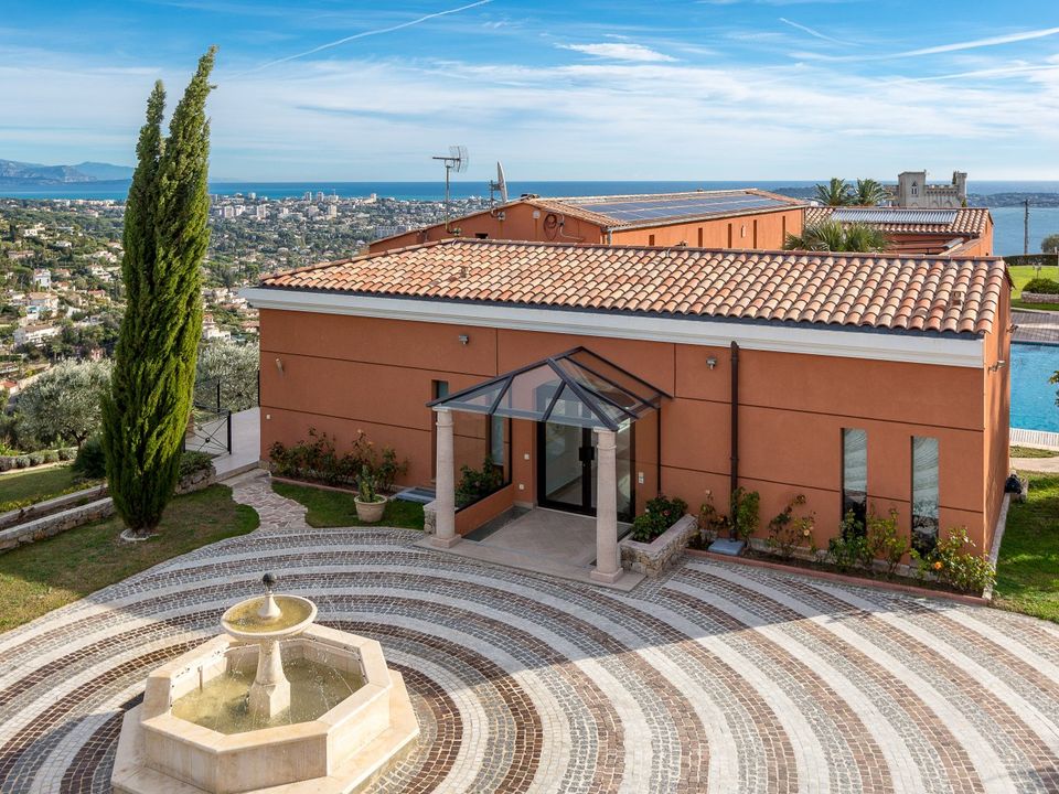 Villa i Cannes, Alpes-Maritimes - bilde 1