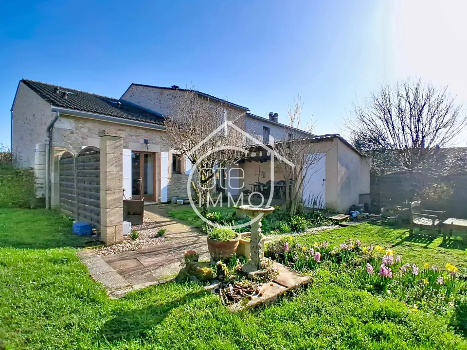 Landejendom i Saint-Meard-de-Gurcon, Dordogne - foto 1