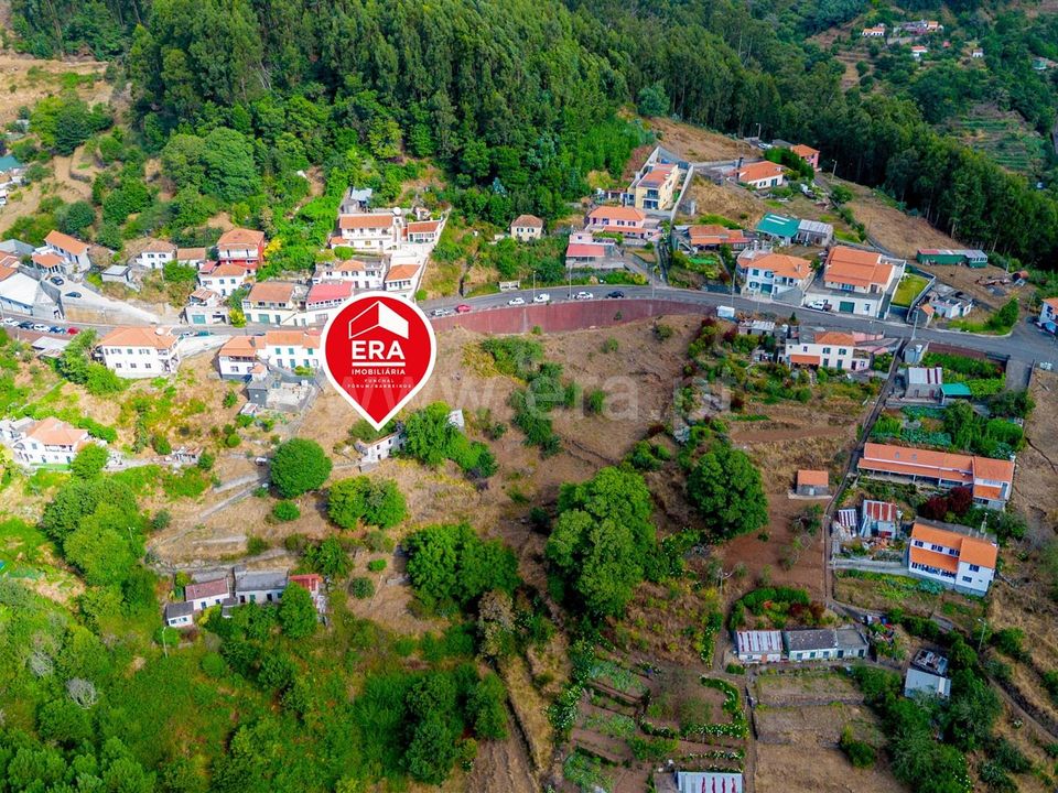 Helårsgrund i Santa Cruz, Madeira - foto 1