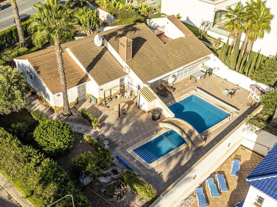 Villa i Orihuela, Alicante - foto 1