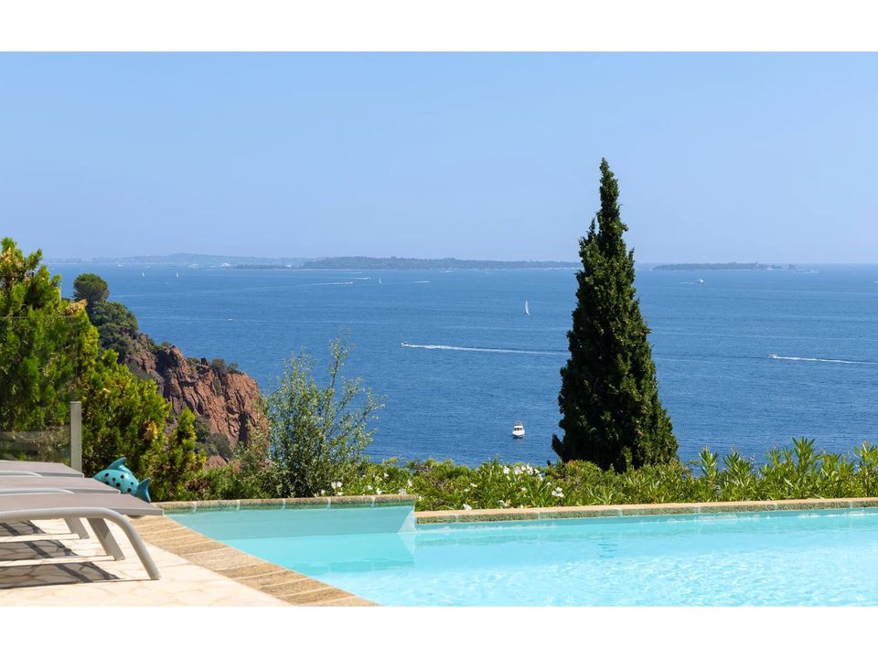Villa i Theoule-sur-Mer, Alpes-Maritimes - bilde 1