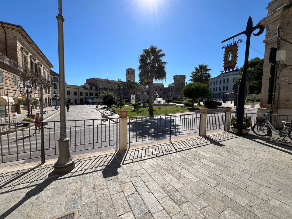 Erhvervsejendom i Vasto, Chieti - foto 1