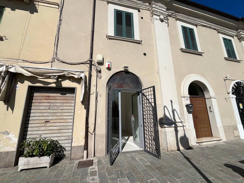 Erhvervsejendom i Vasto, Chieti - foto 3