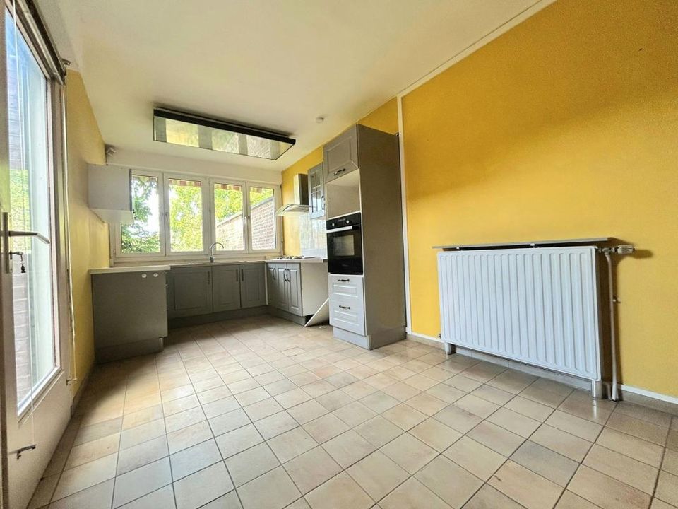 Villa i Le Cateau-Cambrésis, Nord - foto 5