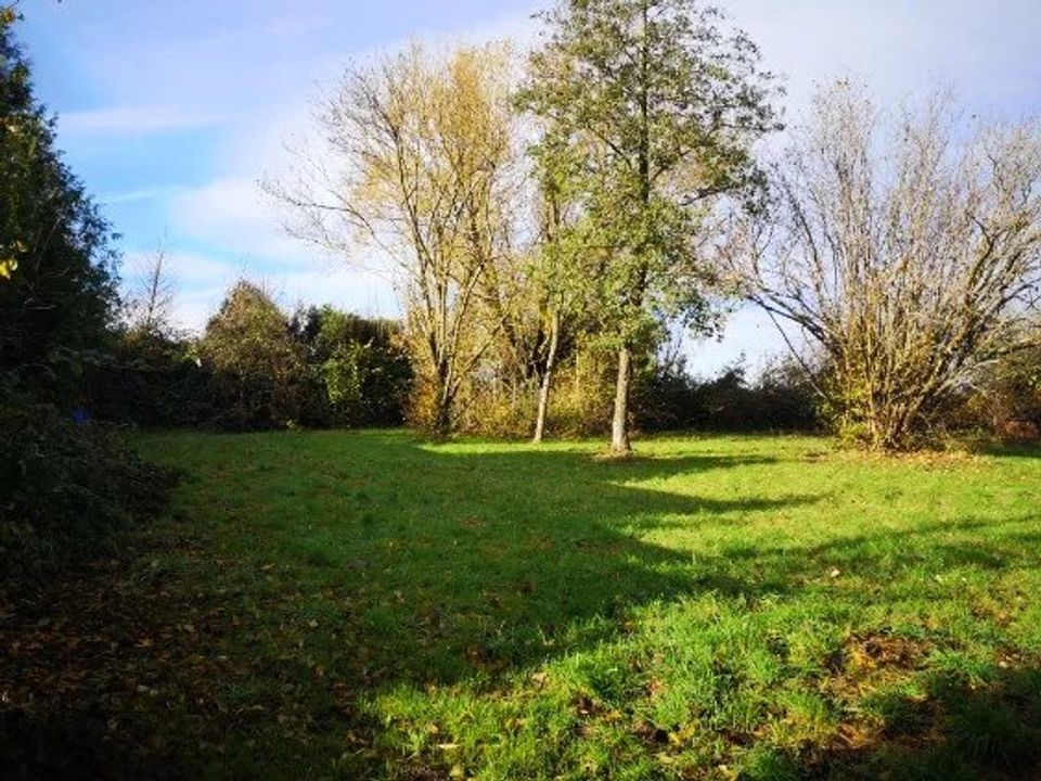 Helårsgrund i Chézy-sur-Marne, Aisne - foto 1