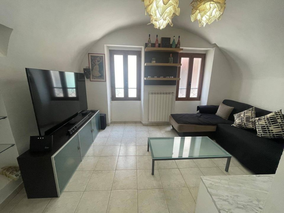 Lejlighed i Isolabona, Imperia - foto 1