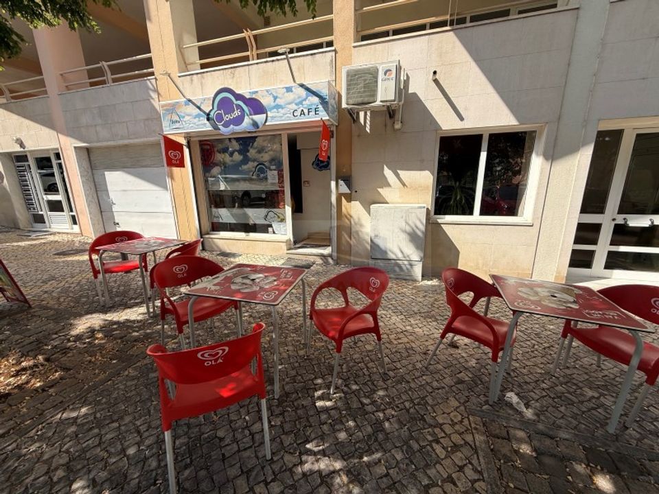 Erhvervsejendom i Amadora, Lisbon - foto 4