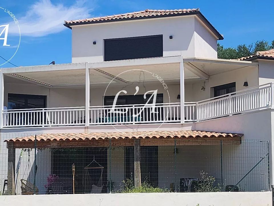 Villa i Ajaccio, Corse-du-Sud - foto 1