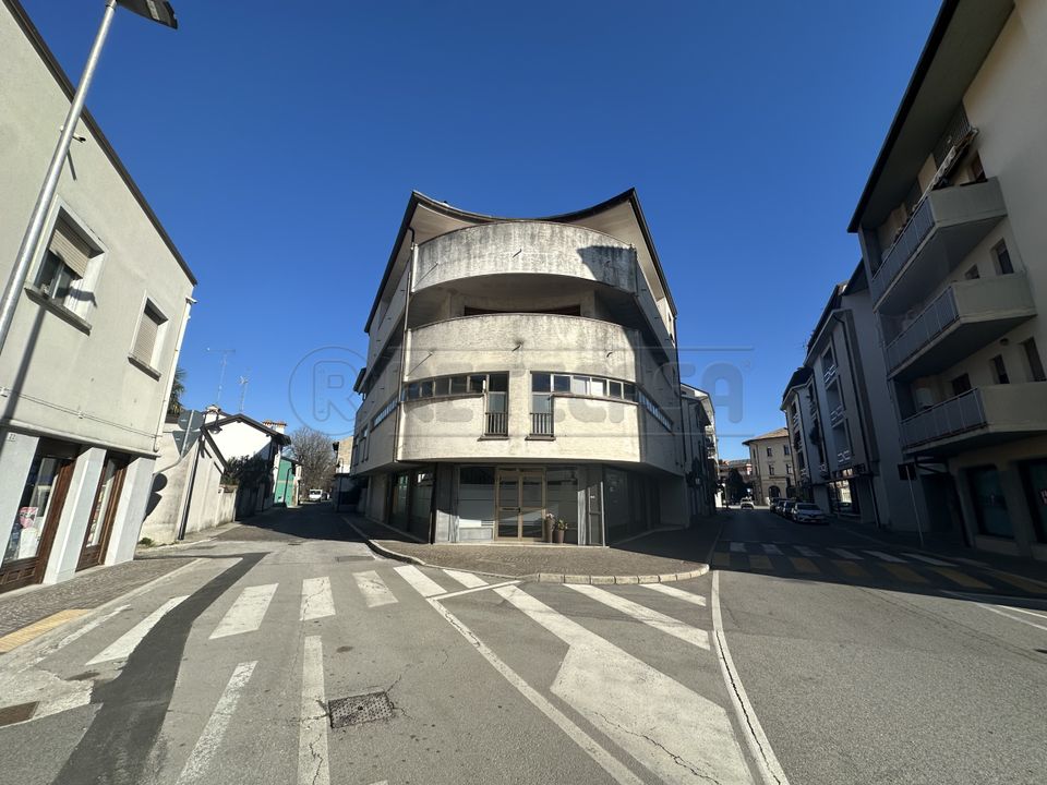 Erhvervsejendom i Cervignano del Friuli, Udine - foto 3