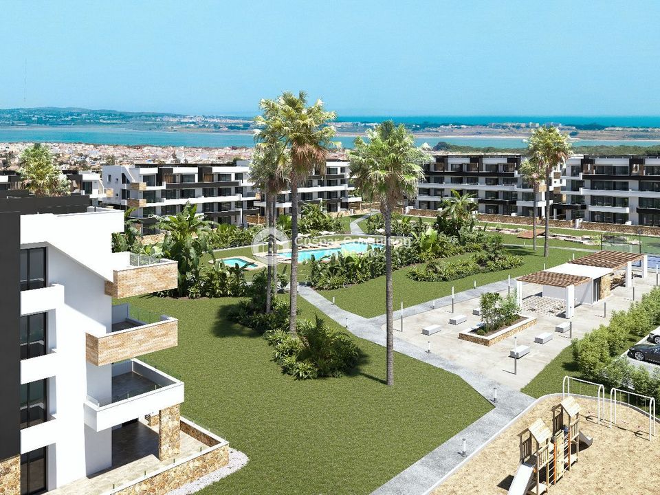 Lejlighed i Torrevieja, Alicante - foto 2