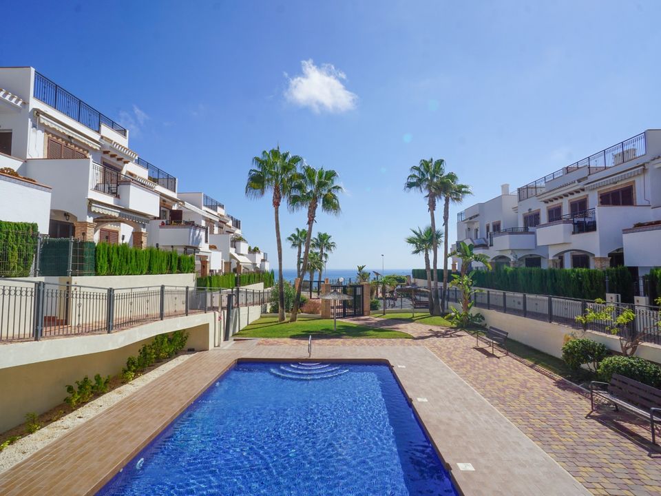 Apartment in Torrevieja, Alicante - photo 1