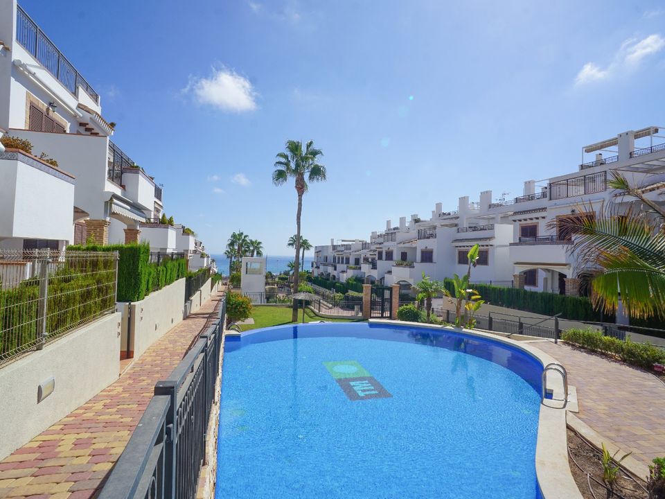 Apartment in Torrevieja, Alicante - photo 2