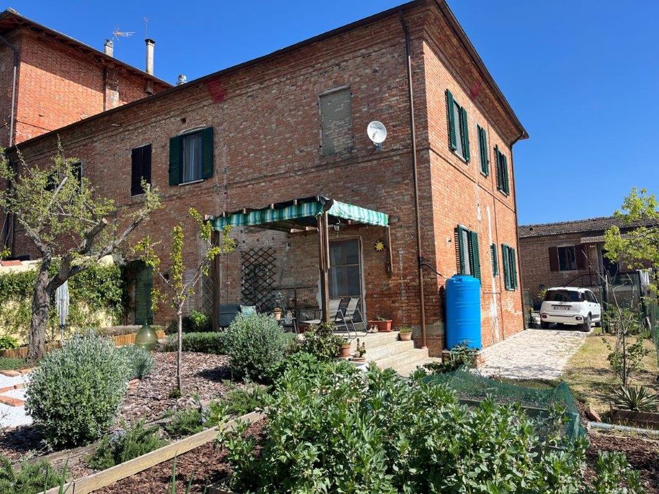 Casa de pueblo en Castiglione del Lago, Perugia - foto 2